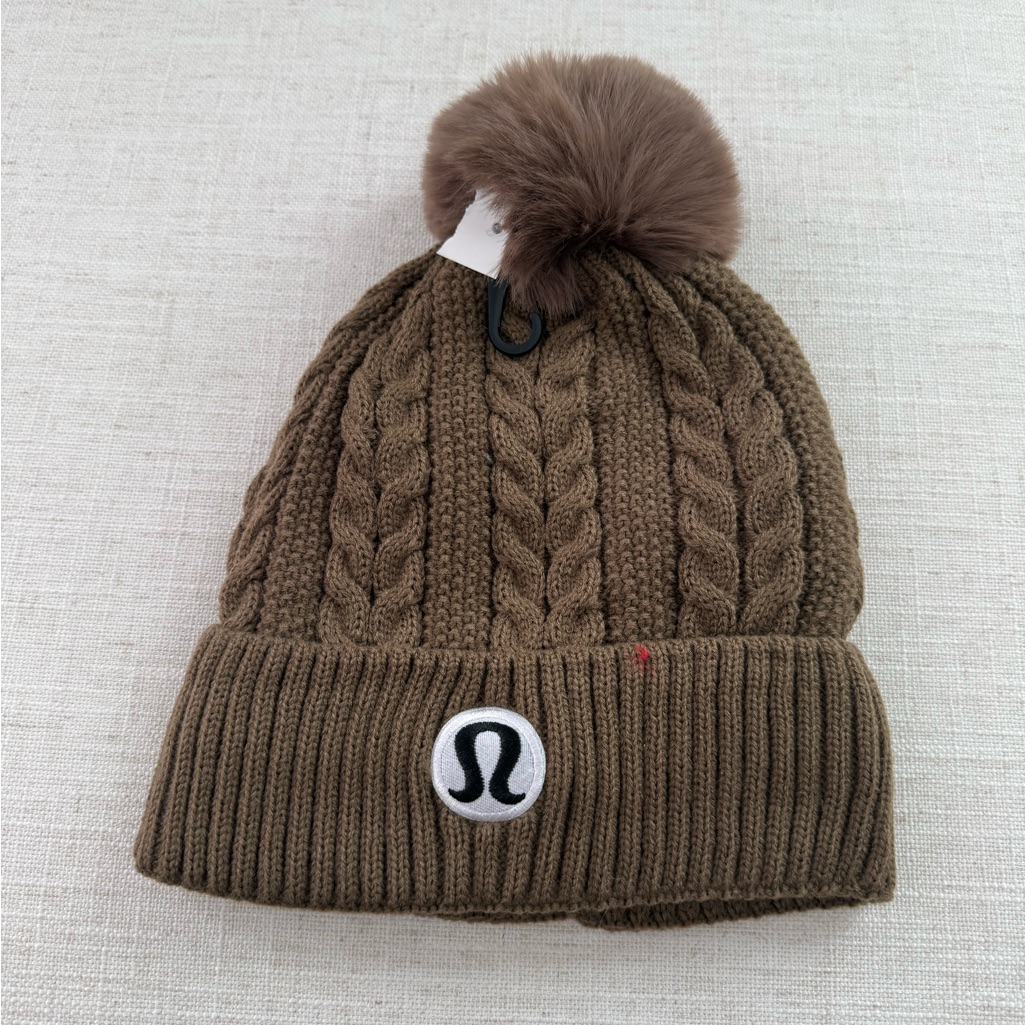 Lululemon Athletica Brown Cable Knit Pom Beanie